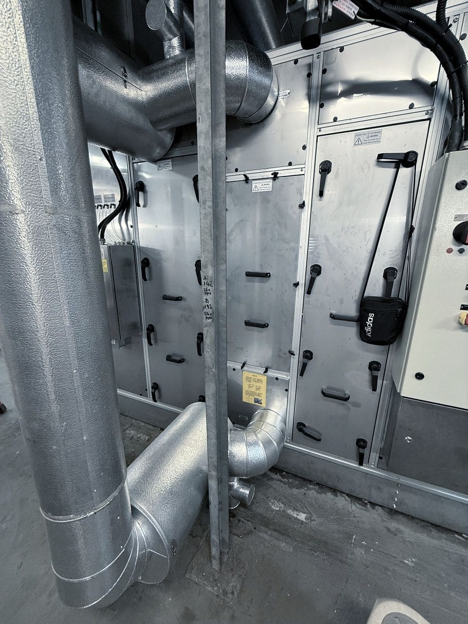 AHU & Ductwork Replacement, Nam Cheong Station 8